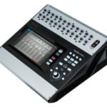 QSC TouchMix-30 Pro (fot. QSC)