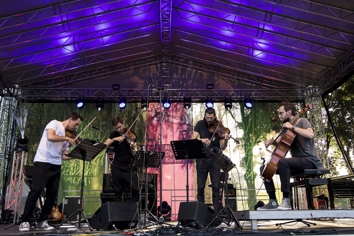 Atom String Quartet