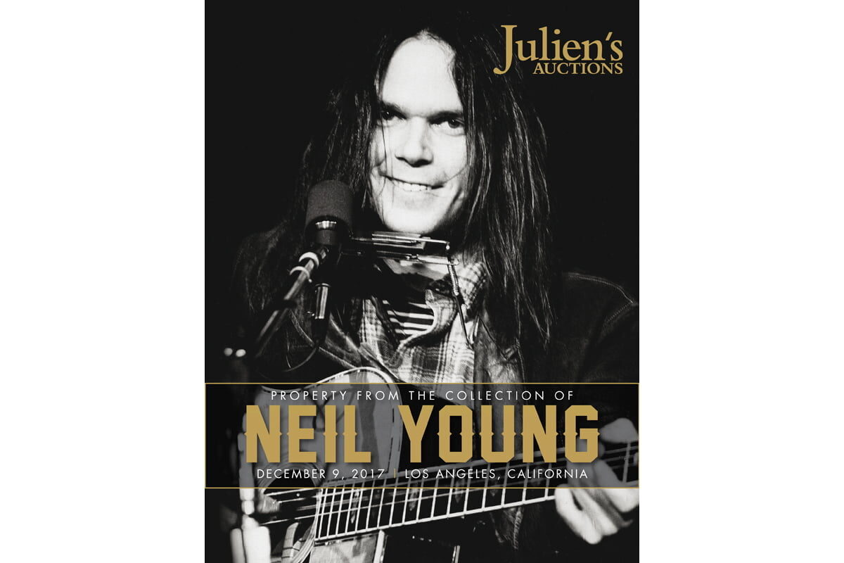 Gitary i sprzęt studyjny Neila Younga na aukcji