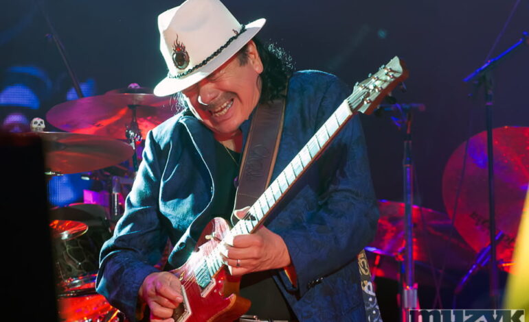 004 Santana