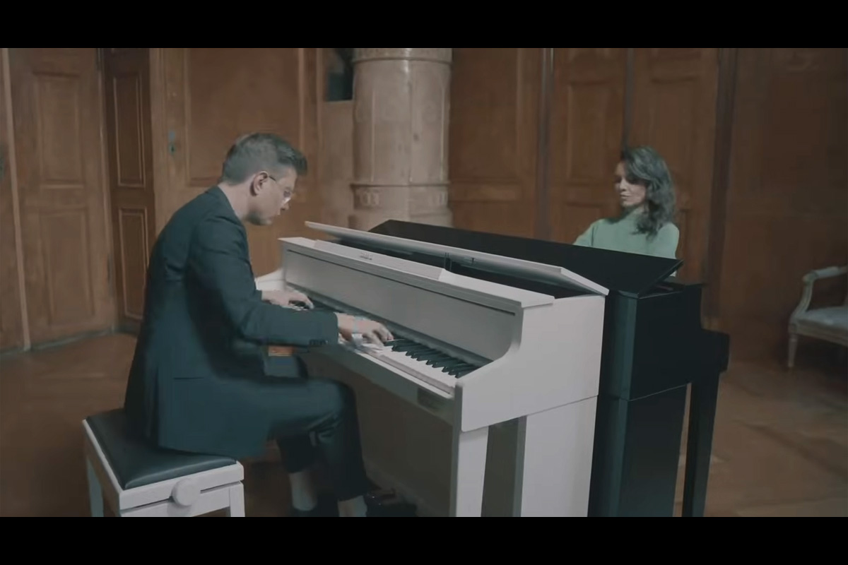 Casio GP-510 GP-310 Kateryna Titova Edgar Wiersocki (fot. YouTube / Casio Music Europe)