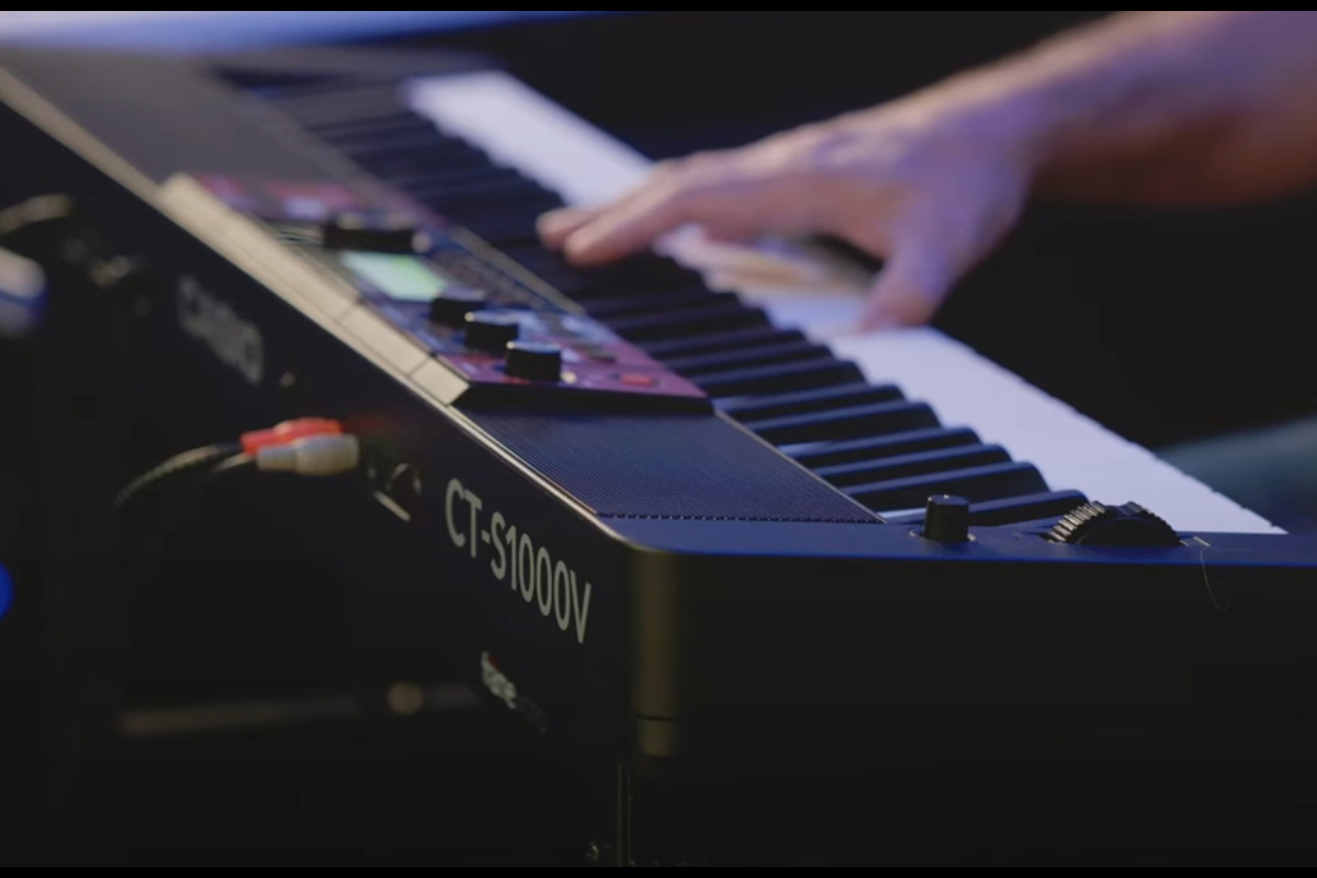 Casio CT-S1000V (fot. YouTube / Casio Music Gear)