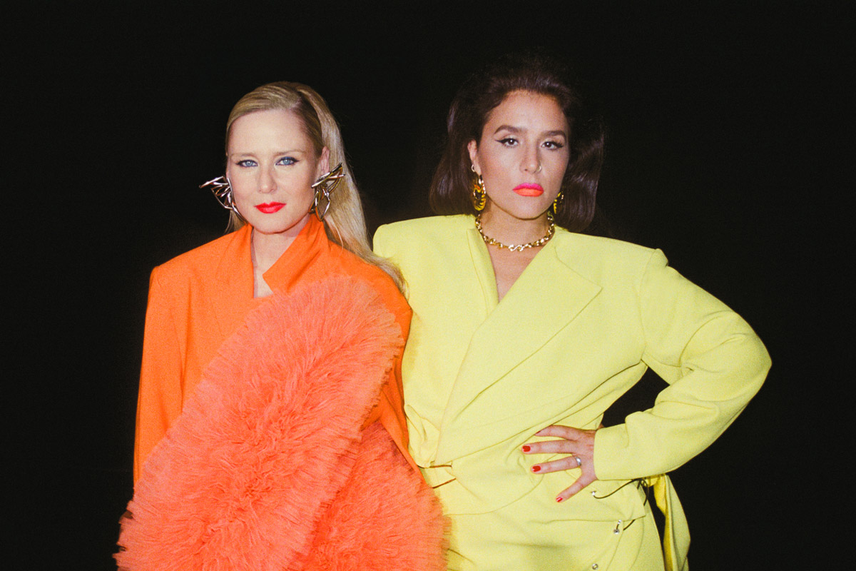 Jessie Ware i Róisín Murphy „Freak Me Now” (fot. Luka McGhie / mat. prasowe Universal Music Polska)