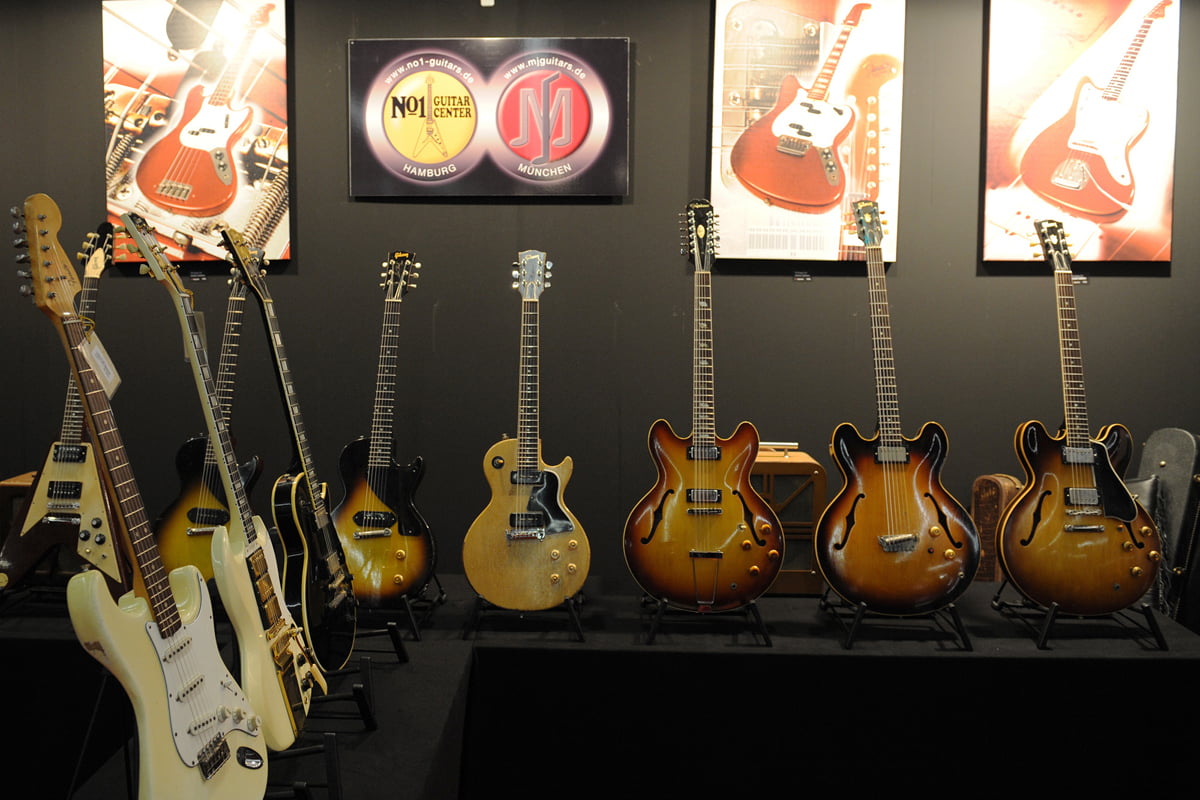 World Of Vintage Guitar