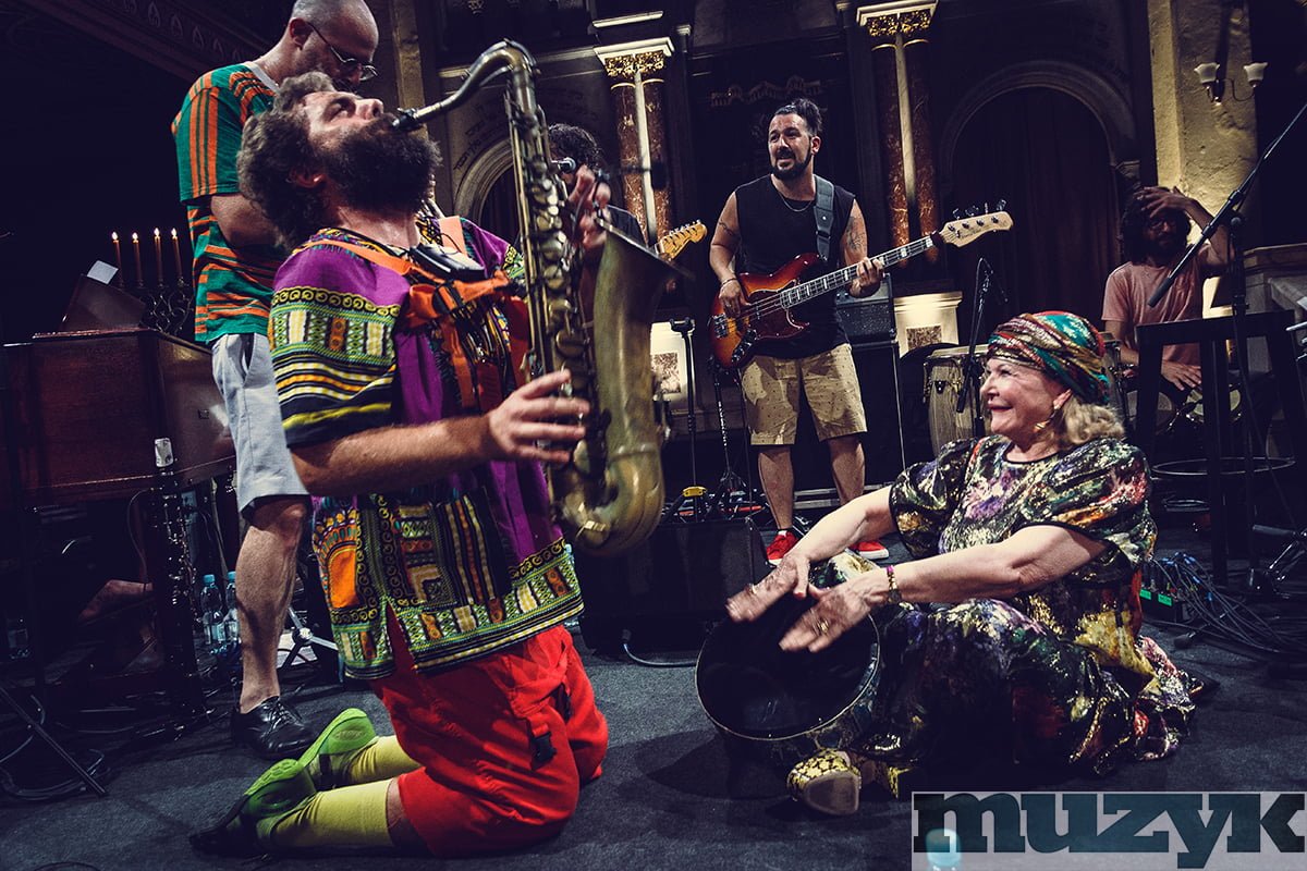 Raymonde & The Europeans