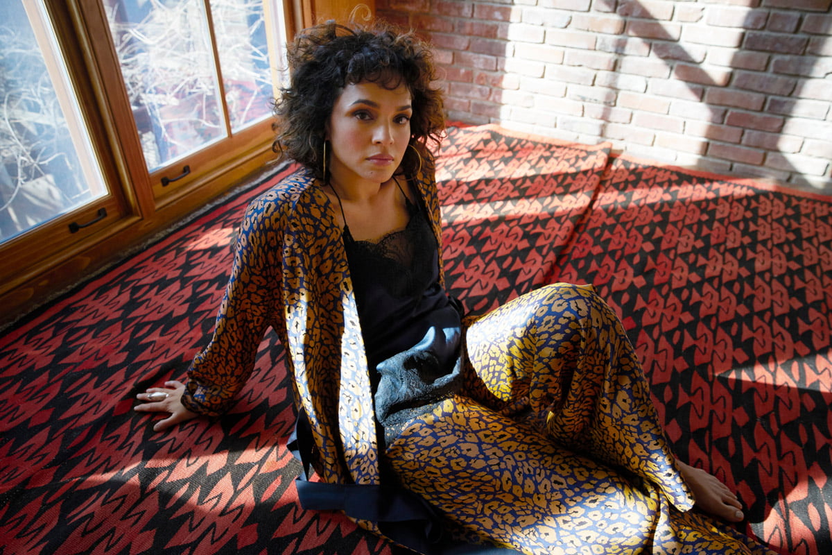 Norah Jones „Pick Me Up The Floor”
