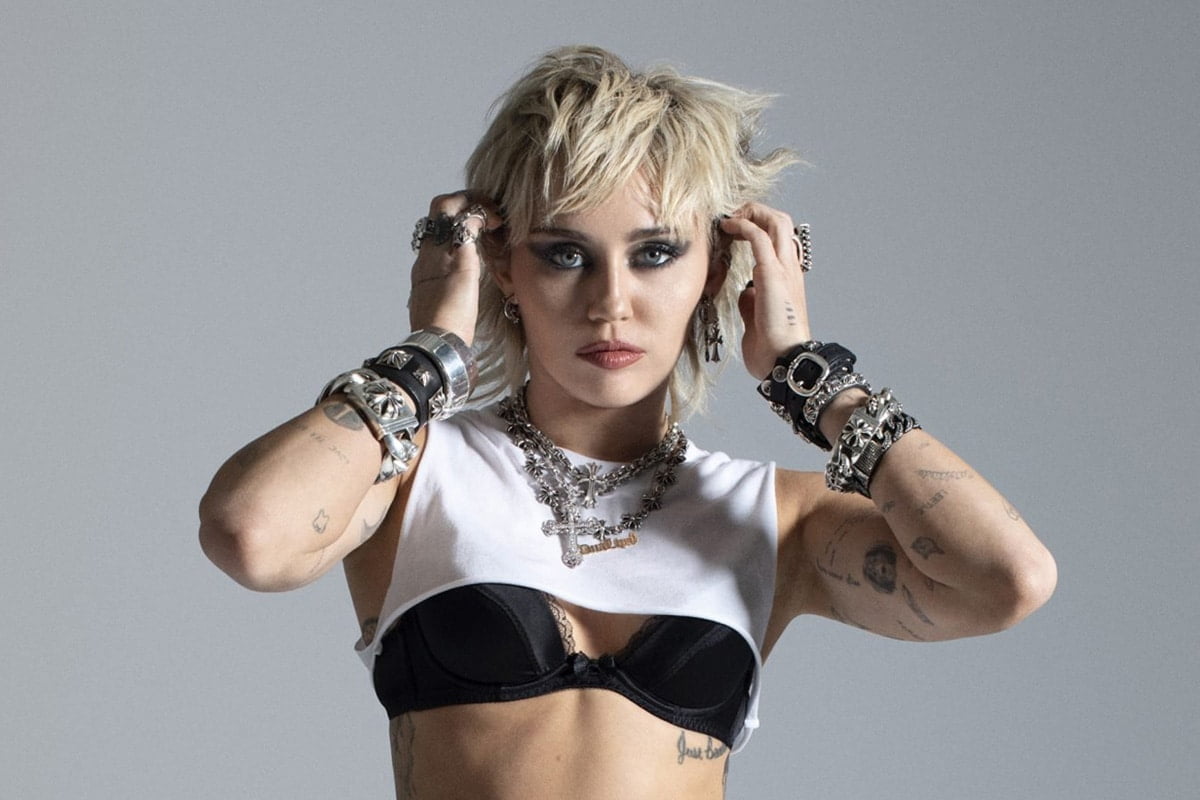 Miley Cyrus „Plastic Hearts”