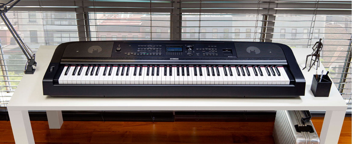 Yamaha DGX-670