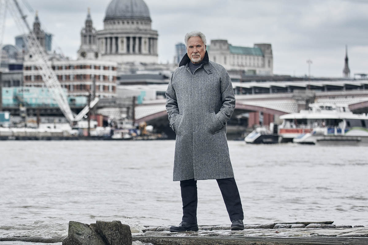 „Surrounded By Time” Tom Jones (materiały prasowe Universal Music Polska)