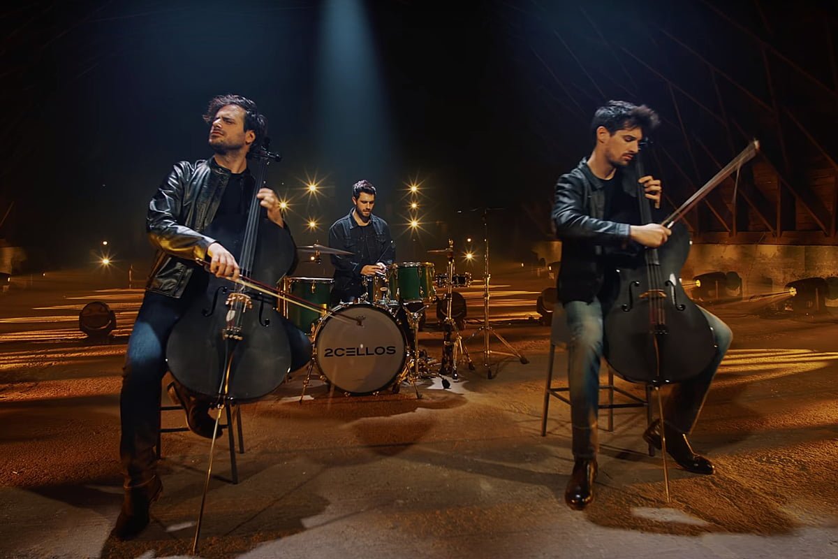 2CELLOS „Cryin'” (fot. YouTube)