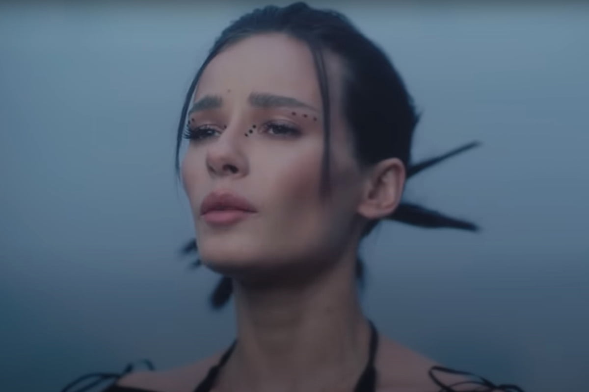 Natalia Szroeder „1-2 X” (fot. YouTube / Natalia Szroeder)
