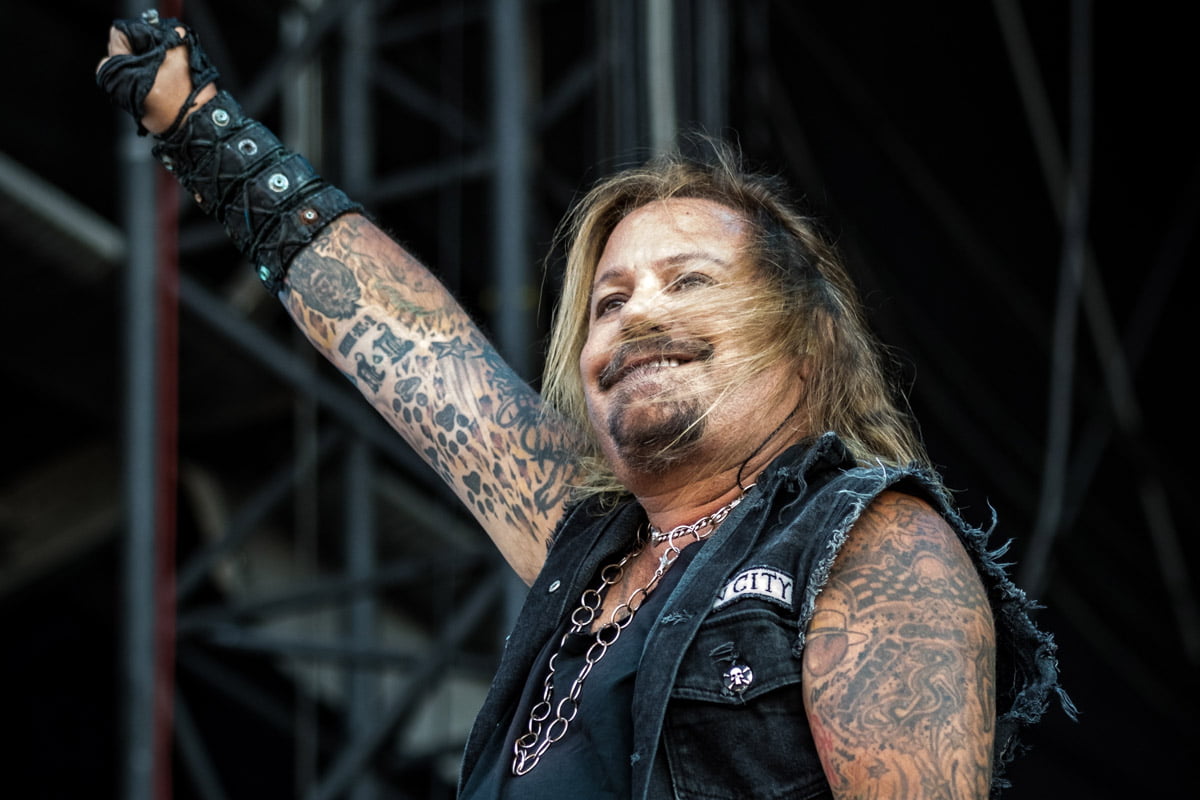 Vince Neil na festiwalu Wacken Open Air w 2018 roku; fot. Andreas Lawen / Fotandi (CC BY-SA 4.0)