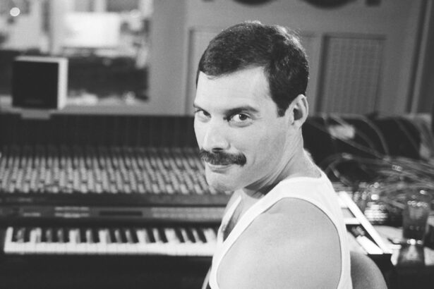 Freddie Mercury (fot. Neal Preston © Queen Productions Ltd / mat. prasowe Universal Music Polska)