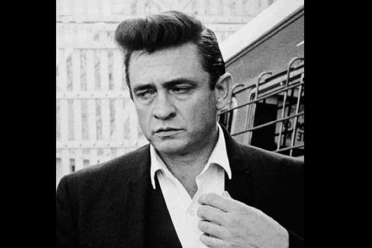 Johnny Cash – mężczyzna w czerni