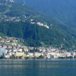 Montreux od strony Jeziora Genewskiego; fot. Vaghestelledellorsa / Paolo Steffan (CC BY-SA 3.0)