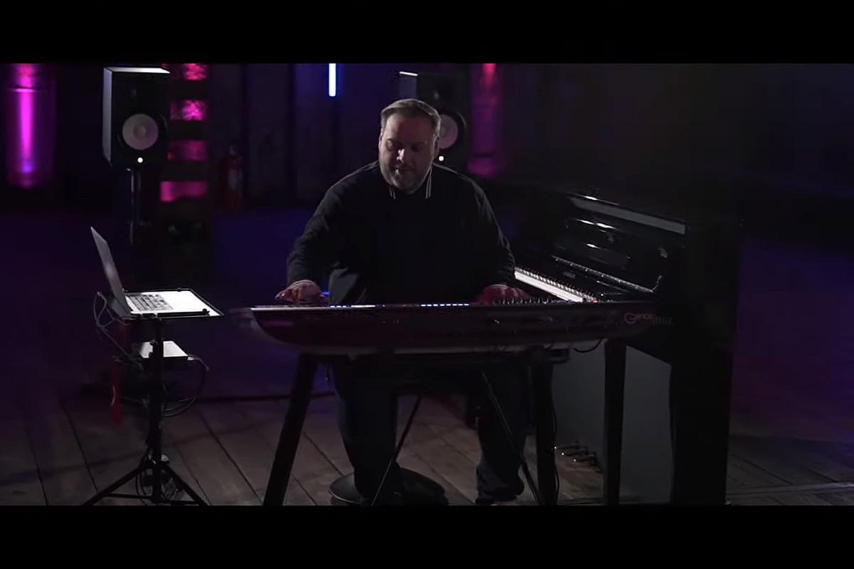 Sorin Zlat (fot. YouTube / Yamaha Music Europe)