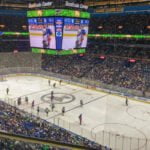 Enterprise Center (jeszcze jako Scottrade Center) podczas meczu St. Louis Blues; fot. Andrew nyr (CC BY-SA 4.0)