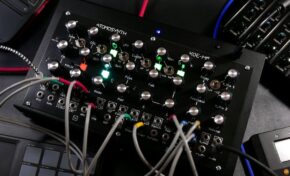 AtomoSynth KOE M6 – nowy syntezator analogowy