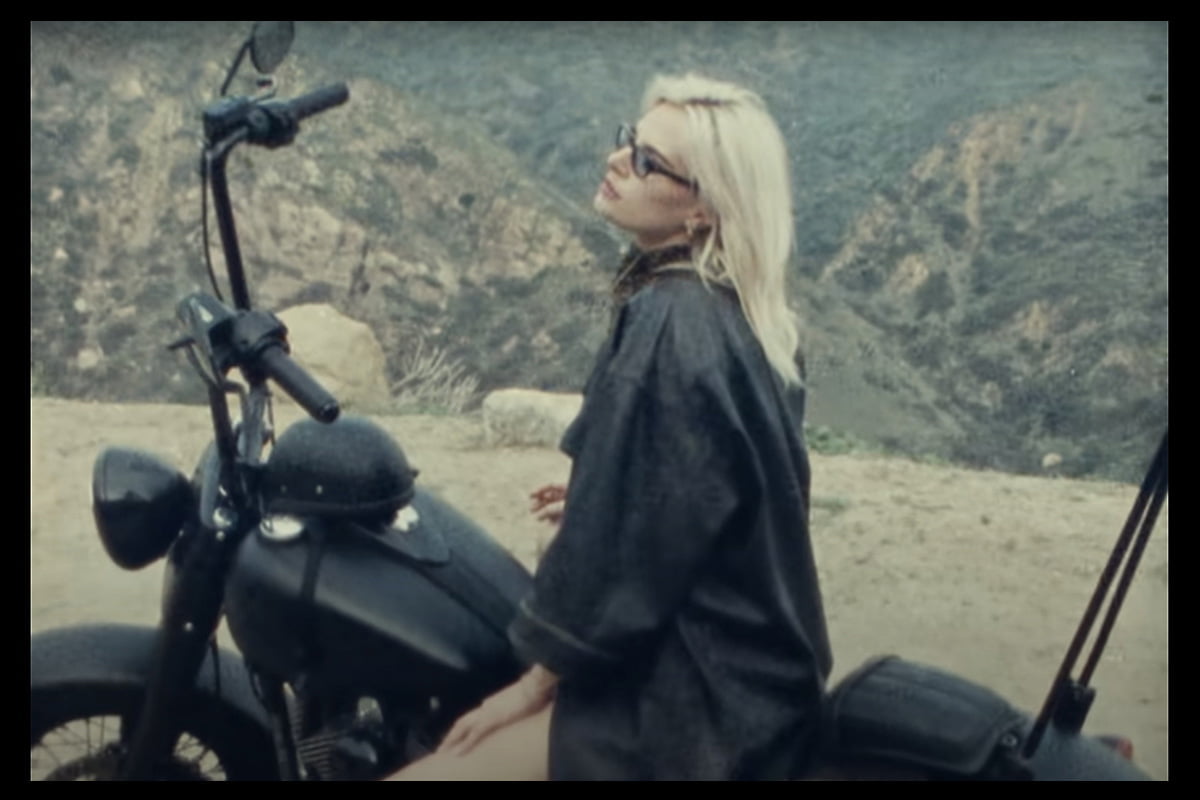 Grace McKagan „Baby That's Rock N Roll” (fot. YouTube / Grace McKagan)