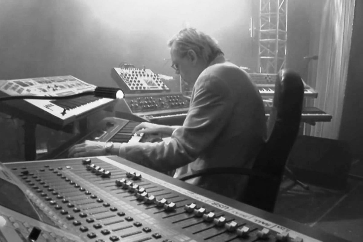 Klaus Schulze podczas koncertu; fot. Dr. Space (CC BY-NC 2.0)