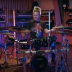 Paweł Dobrowolski i Yamaha DTX10K-X (fot. YouTube / Yamaha Drums)
