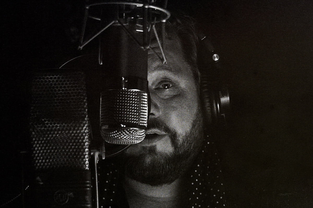 Nathaniel Rateliff „Famous Blue Raincoat” (fot. Blue Note Records)