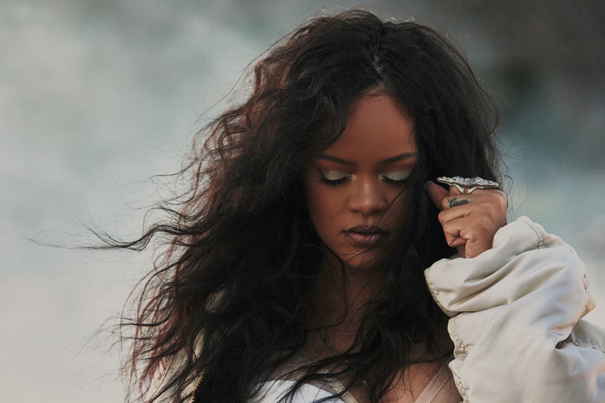 Rihanna „Lift Me Up” (mat. prasowe Universal Music Polska)
