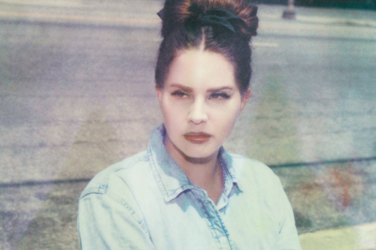 Lana Del Rey „Did You Know That There's a Tunnel Under Ocean Blvd” (fot. Neil Krug / mat. prasowe Universal Music Polska)