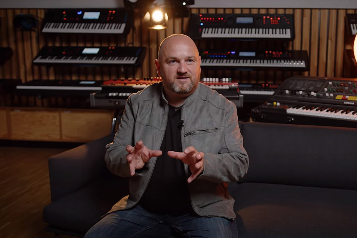 Balázs Neumann (fot. YouTube / Yamaha Synths Official)