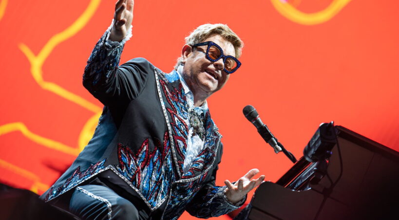 „Farewell Yellow Brick Road Tour” Eltona Johna najbardziej dochodową trasą koncertową wszech czasów