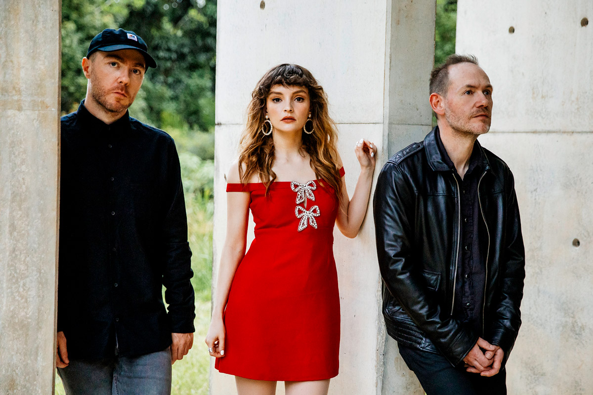 CHVRCHES „Over” (fot. Jess Gleeson / mat. prasowe Universal Music Polska)