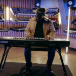 Luke Smith Yamaha YC88 (fot. YouTube / Yamaha Synths Official)