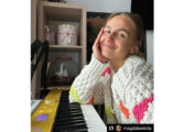 Magda Bereda wybrała pianino Casio PX-S7000