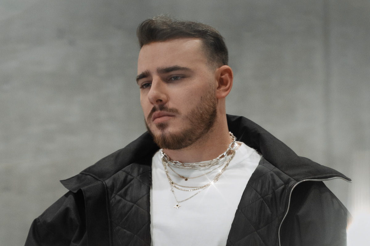 Ochman „8ball” (fot. Natalia Gocek / mat. prasowe Universal Music Polska)