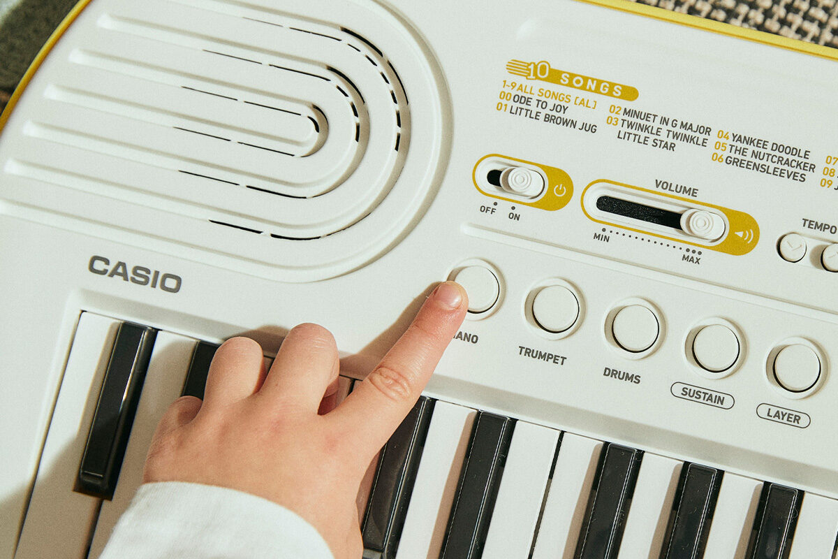 Mini-keyboardy Casio propozycją prezentu na Dzień Dziecka