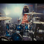 Joshua Johnson Yamaha Stage Custom Birch (fot. YouTube / Yamaha Corporation of America)