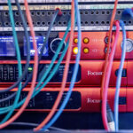 Red 16Line i RedNet A16R MkII firmy Focusrite w domowym studiu Briana Howesa