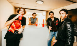 Jonas Brothers i Bailey Zimmermann w utworze „Strong Enough”
