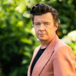 Rick Astley (fot. Peter Neill / mat. prasowe Universal Music Polska)