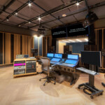 Massey Hall Deane Cameron Recording Studio IsoAcoustics V120 (fot. Simon Tanebaum)