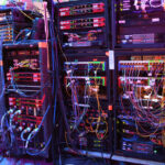 skrzynie rack firmy ATK Audiotek wykorzystywane podczas Super Bowl LVIII, wypełnione modułami Focusrite RedNet (fot. Bill Brungard)