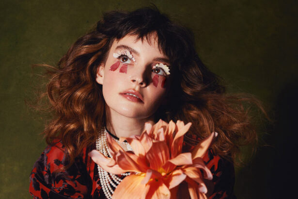 Lauren Mayberry „Changing Shapes” (mat. prasowe Universal Music Polska)
