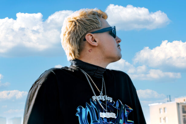 White 2115 (mat. prasowe Sony Music Entertainment Poland)