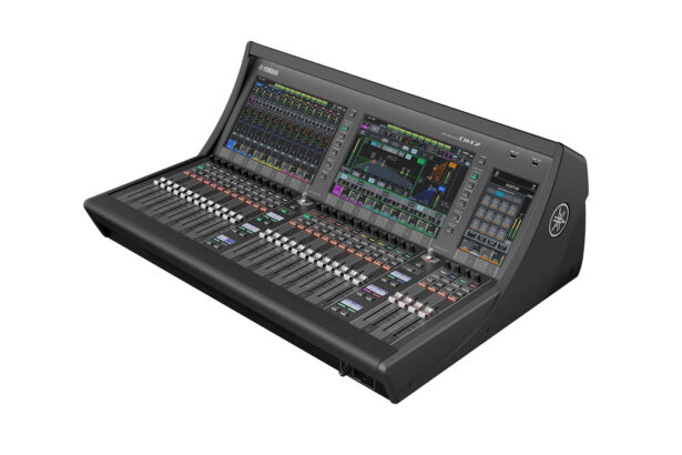 Yamaha DM7 (fot. Yamaha Pro Audio)