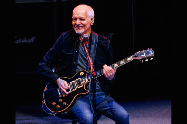Peter Frampton i jego Gibson Les Paul (fot. Gibson)