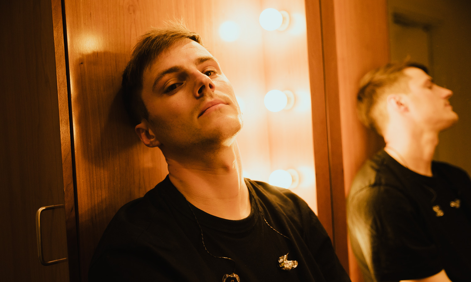 Tom Gregory „Glow In The Dark” (mat. prasowe Sony Music Entertainment Poland)
