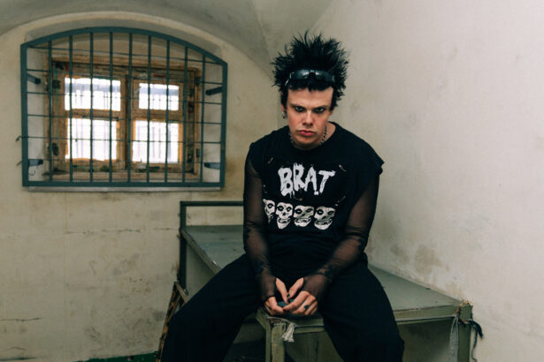 YUNGBLUD „Breakdown” (mat. prasowe Universal Music Polska)