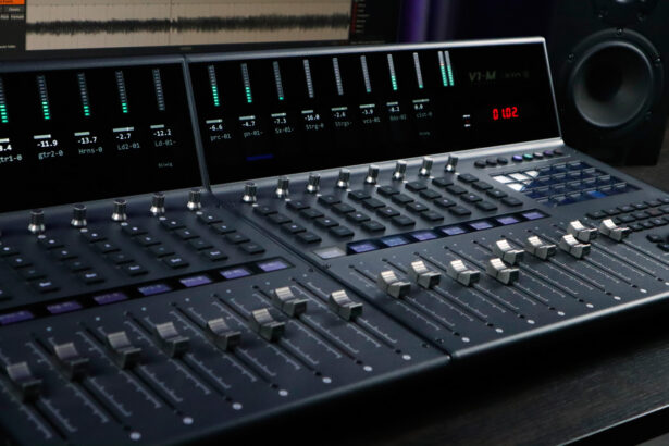Icon V1-M i V1-X (fot. Icon Pro Audio)