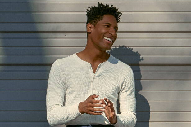 Jon Batiste (fot. Universal Music Polska)