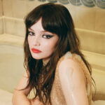 Lauren Mayberry „Something In The Air” (fot. Charlotte Patmore)